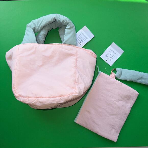 Japan Soft Pink Puffy Poof Chunky Tote Bag Purse Wristlet Set Whimsy 90s Daiso - Picture 1 of 7